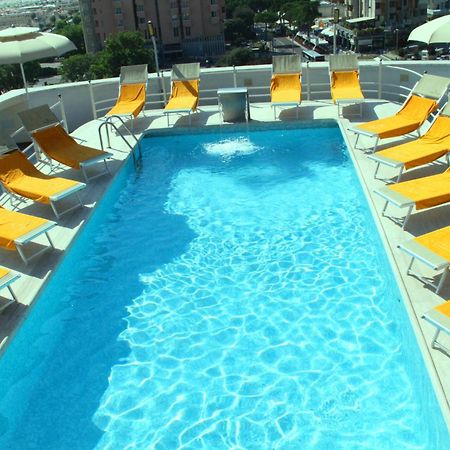 Waldorf Suite Hotel Rimini Eksteriør bilde